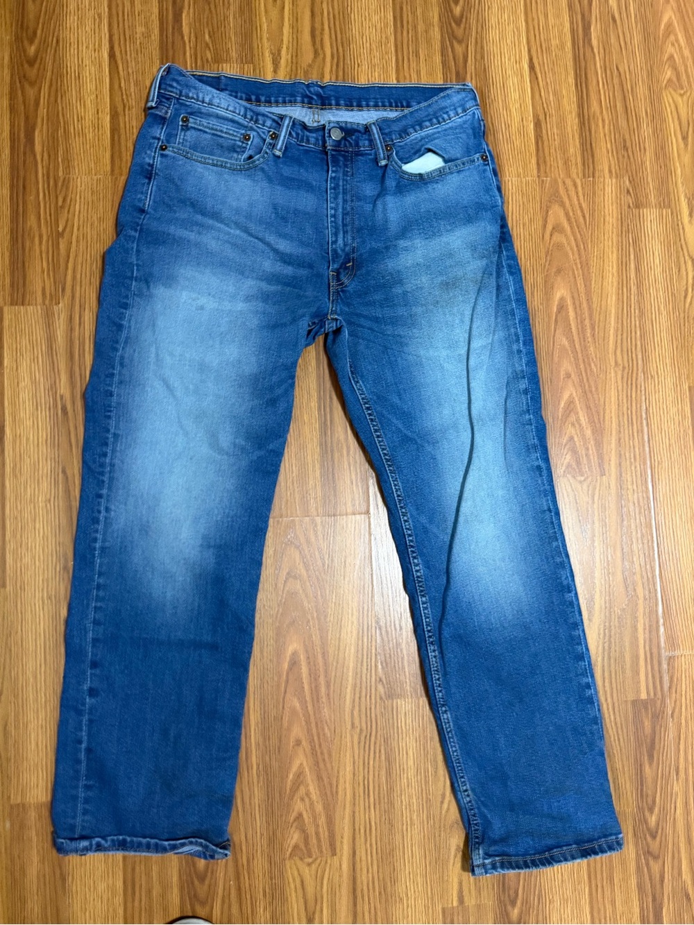 Levi’s 514 Straight Leg Jeans Medium Wash Size 36 x 30 - Picture 2 of 8